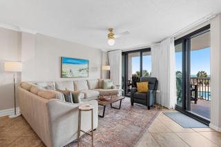 Captains Quarters 3BR Villa Steps from the Ocean - 9