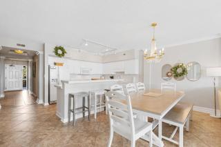 Captains Quarters 3BR Villa Steps from the Ocean - 8