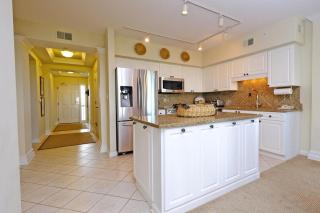 Coastal Comfort 3BR Condo Beachside Relaxation - Pawleys Island - 5