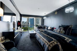 Designer Suites - Versace On View - Gold Coast - 8