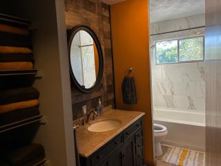 Evas retreat llc - Farmington - 1