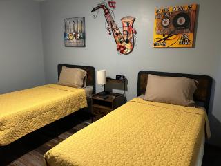 Evas retreat llc - Farmington - 1