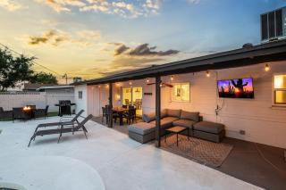 Luxe Getaway Home W Heated Pool & Firepit - Scottsdale - 8
