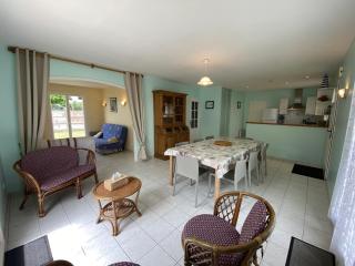 Villa lumineuse avec jardin, à 500m de la mer et proche du centre - Fouras - FR-1-709-51 - 3