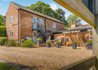 Woad Mill Barns - 9
