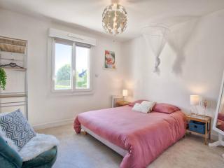 Maison familiale spacieuse, au calme, proche commerces et plage, avec jardin et terrasse. - FR-1-788-24 - Merville-Franceville-Plage - 4