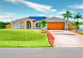 Four Bedrooms Oasis with Heated Pool Private Jacuzzi and Billiards - Cape Coral - 4