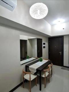 Quiet and Cozy 1BR Hub at BGC - Manila - 3