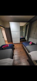 2 bed 16th Arrondissement Trocadero Apartment for6 - 4