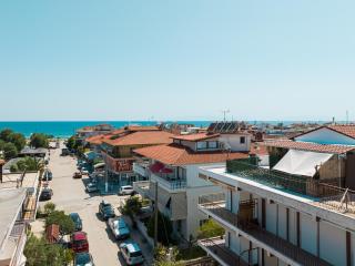 Sea paradise - Paralia Dionysiou - 8
