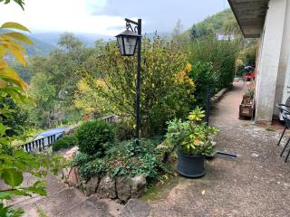 Au reposoir - vue sur la montagne - Buhl - 2