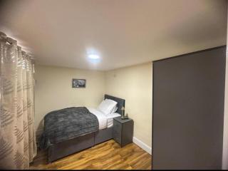 Dagenham Short-stay Delight - Dagenham - 2