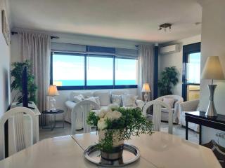 Lujoso ático con vistas al mar, piscina & parking - Fuengirola - 0