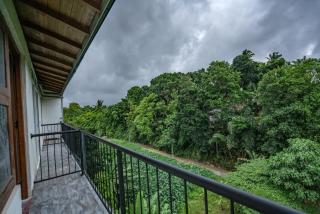Spacious 4-Bed Apartment in Katugastota - 8