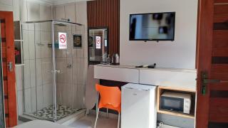 Executive Galaxy Guest House Nkowankowa Extension 2 - 5