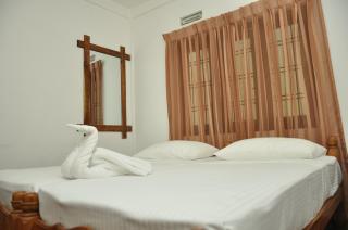 Sujatha Tourist Rest - Dambulla - 9