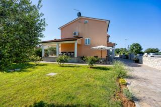 Holiday House Sunset - 9