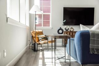 Modern Elegance - Pool Table - Walkable Area - 2