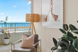 Elegant Oceanview Stay - 2