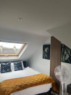 Spacious and stylish home Bath - 3