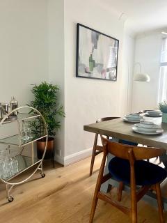 Spacious and stylish home Bath - Bath - 6