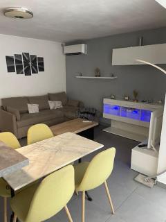 Apt Rez de jardin piscine dans résidence - Fréjus - 5