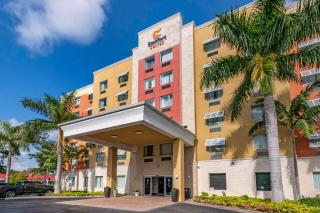 Comfort Suites Fort Lauderdale Airport South & Cruise Port - 8