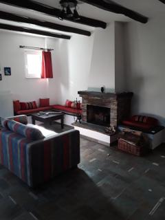 Ferienwohnung zwischen City Athen Strand und Flughafen in den Bergen - Dhráfi - 2