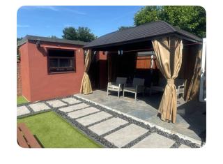 private room with free parking close to lake side - 8