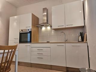 Central Apartment Kaštel Lukšić - 6