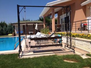 3 Bedroom Villa with private pool - - 6
