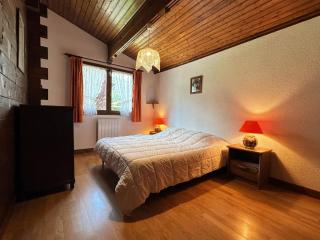Chalet familial avec jardin privé, proximité télécabine, piscine et lac, animaux acceptés - FR-1-624-67 - 3