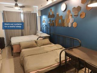 Blue Night Sky At Shore 2 - Manille - 9