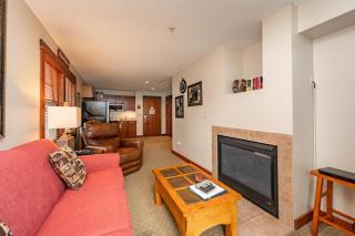 A218 One Bedroom Standard View - Oakland - 8