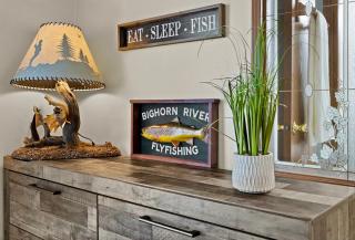 Let's Go ! Fisherman, Families, Pools One Minute From Your Door, Comfort, Location Perfect, Amenity-Rich, Pup Friendly, Discover An Exceptional Wyoming Stay, Thermopolis River Walk Home at Hot Springs State Park, 'Where Families and Fisherman Stay' - Thermopolis - 2