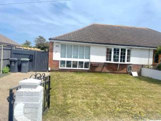 Seabreeze bungalow a 2 min walk from the beach - South Hayling - 5