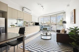 Chippendale 1 Bedroom Apartment • Mins to Central - Sydney - 0