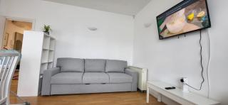 1 Bed, G-Floor apt close to O2, Excel and City Airport - Londra - 1