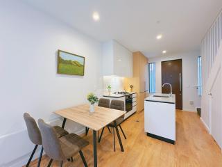Luxurious New 2BR in Wgtn CBD - 3