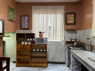 Cute Boutique 2 Bedroom 2 Bath - 2