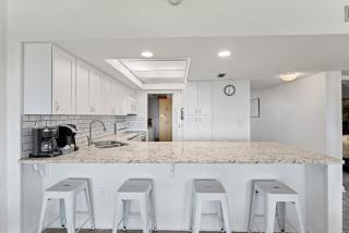 Island House A104 - Direct Ocean Front - 2