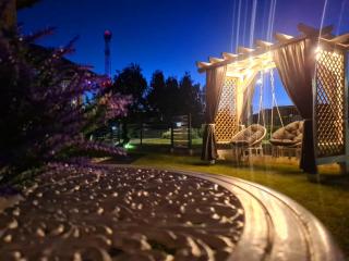 Domki DIAMENT, Comfortable Cottages near the Sea & Lake in Dziwnówek - Dziwnówek - 1