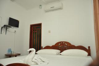 Sujatha Tourist Rest - Dambulla - 7