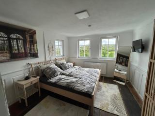 2 ZKB 65 m2 komplette Wohnung - Bad Friedrichshall - 1