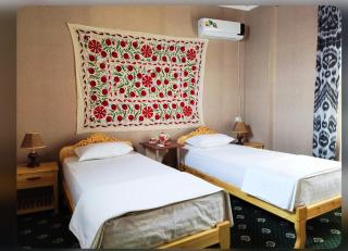 Guesthouse Anora 5, Three minutes walk from Registan Square, The very Center of Samarkand - Samarkand - 2