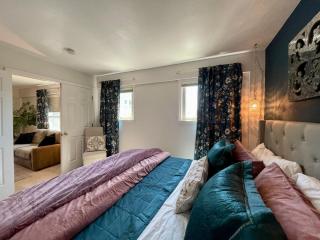 Urban near City center of Seattle Walk to Amazon - 2