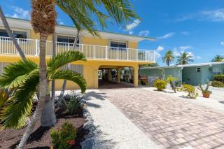Sea Pointe & Canal-side Charisma - Key Colony Beach - 2