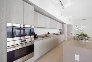 Zen Luxury Resort Ocean Front Penthouse - Hollywood - 1