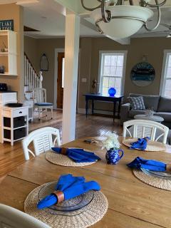 Beach House - On Lake Time - Newport - 1