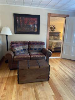 Tavern - Country Suite - Newport - 8
